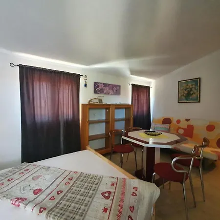 Arijana S Terasom Appartement